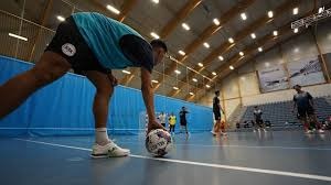 非法博彩“推广代理”黑幕：解析“负盈利分红”模式如何让代理诱导你输个精光。（揭秘非法博彩代理：“负盈利分成”模式如何诱导玩家输光家底）